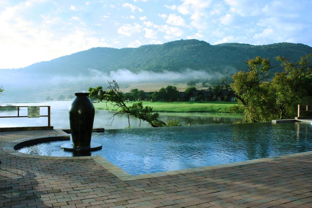 Kloofzicht Lodge & Spa Krugersdorp Kültér fotó View of the resort